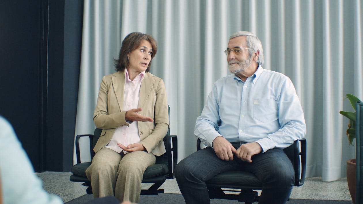 couples coaching vs. couples therapy